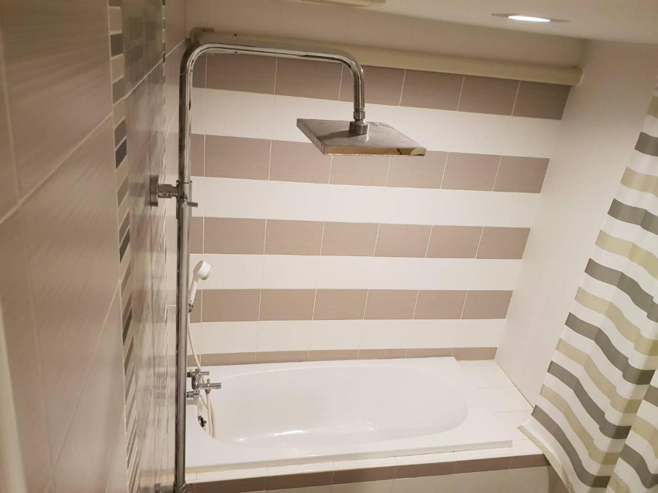 Omg Hotel Khon Kaen Zewnętrze zdjęcie