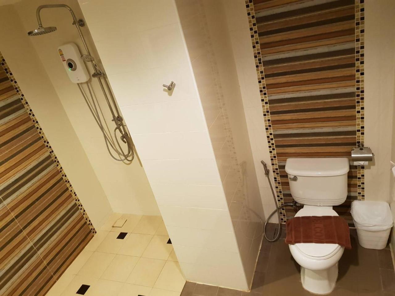 Omg Hotel Khon Kaen Zewnętrze zdjęcie