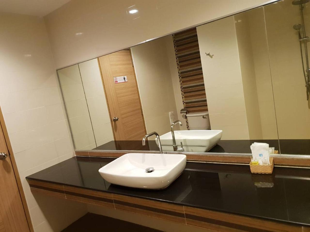 Omg Hotel Khon Kaen Zewnętrze zdjęcie